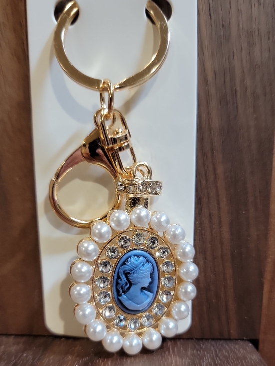 Accessories - Keychain/Bag charm Cameo in Blue